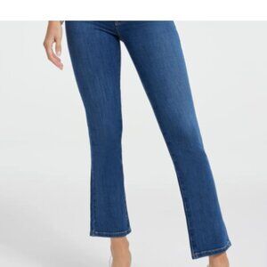 NWT Good American Good Legs Straight Jeans